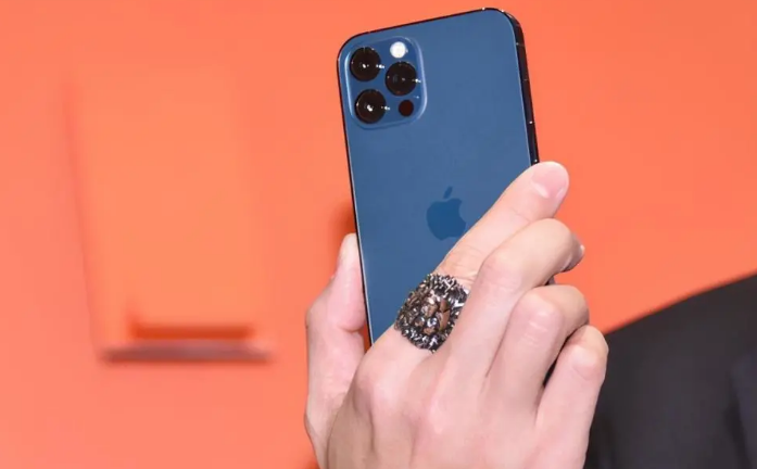 南坤镇苹果手机维修分享iPhone12系列重启方法教程 