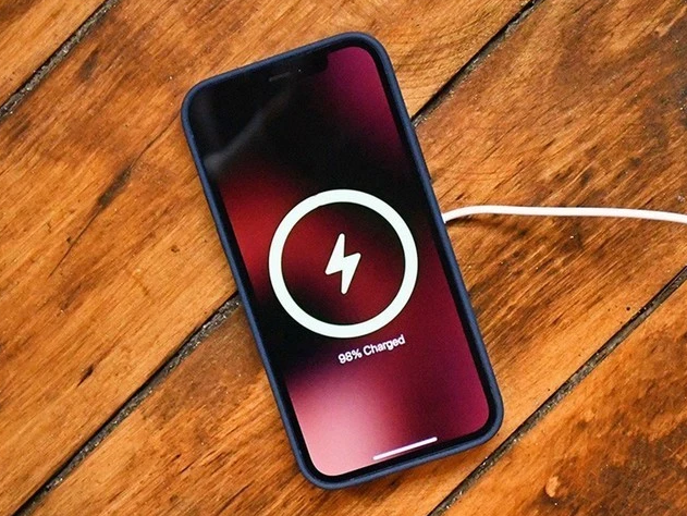 南坤镇苹果手机维修分享iPhone 12可以随便充电吗 